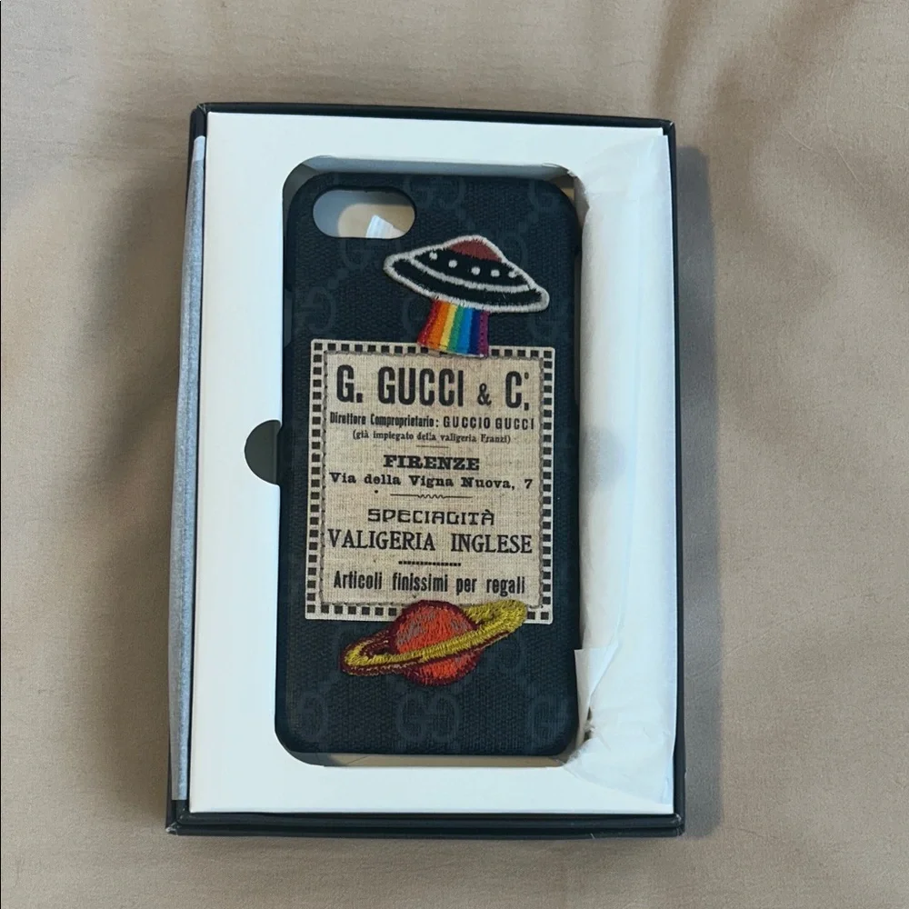 ✨ NIB Gucci GG Supreme UFO & Saturn Patch iPhone 7/8 Case - Limited Edition